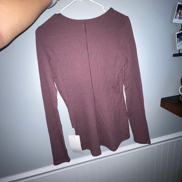 NWT lululemon henley M - Picture 2 of 3